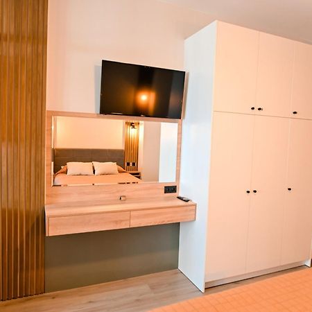 Athinas Relax G2 Apartment Athena Bagian luar foto